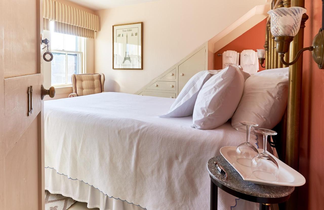 Cliff Lodge Нантакет Экстерьер фото